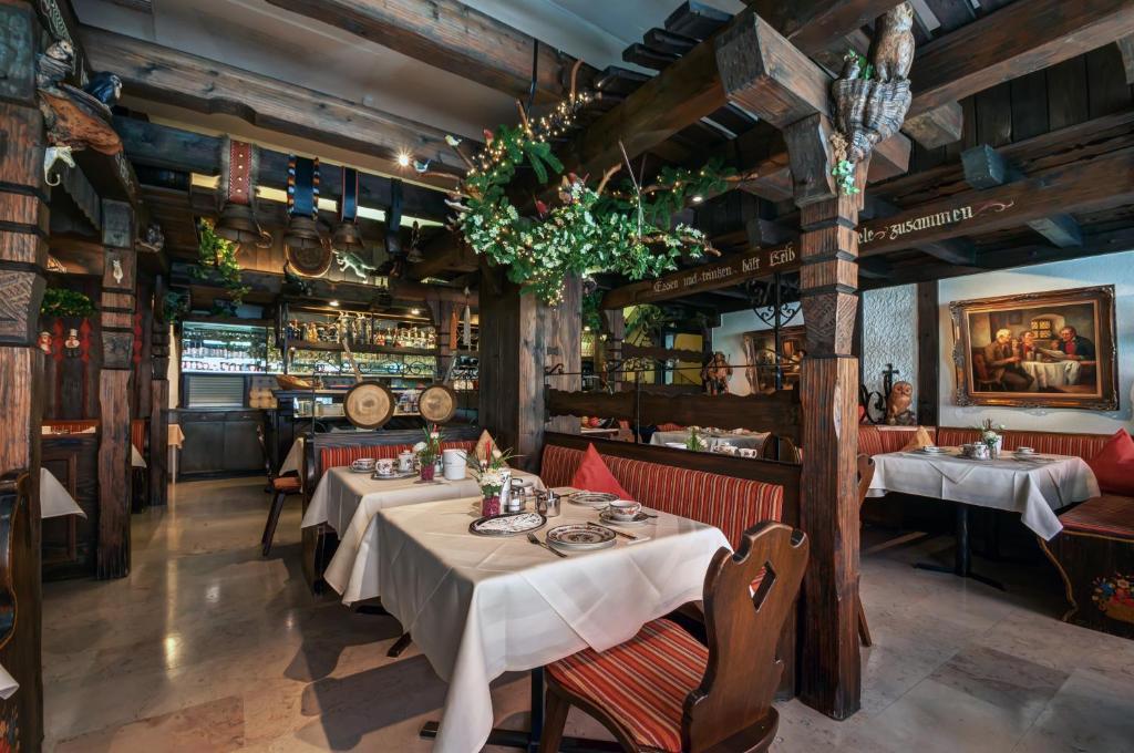 Hotel Zum Weissen Roessel 왈도르프 외부 사진